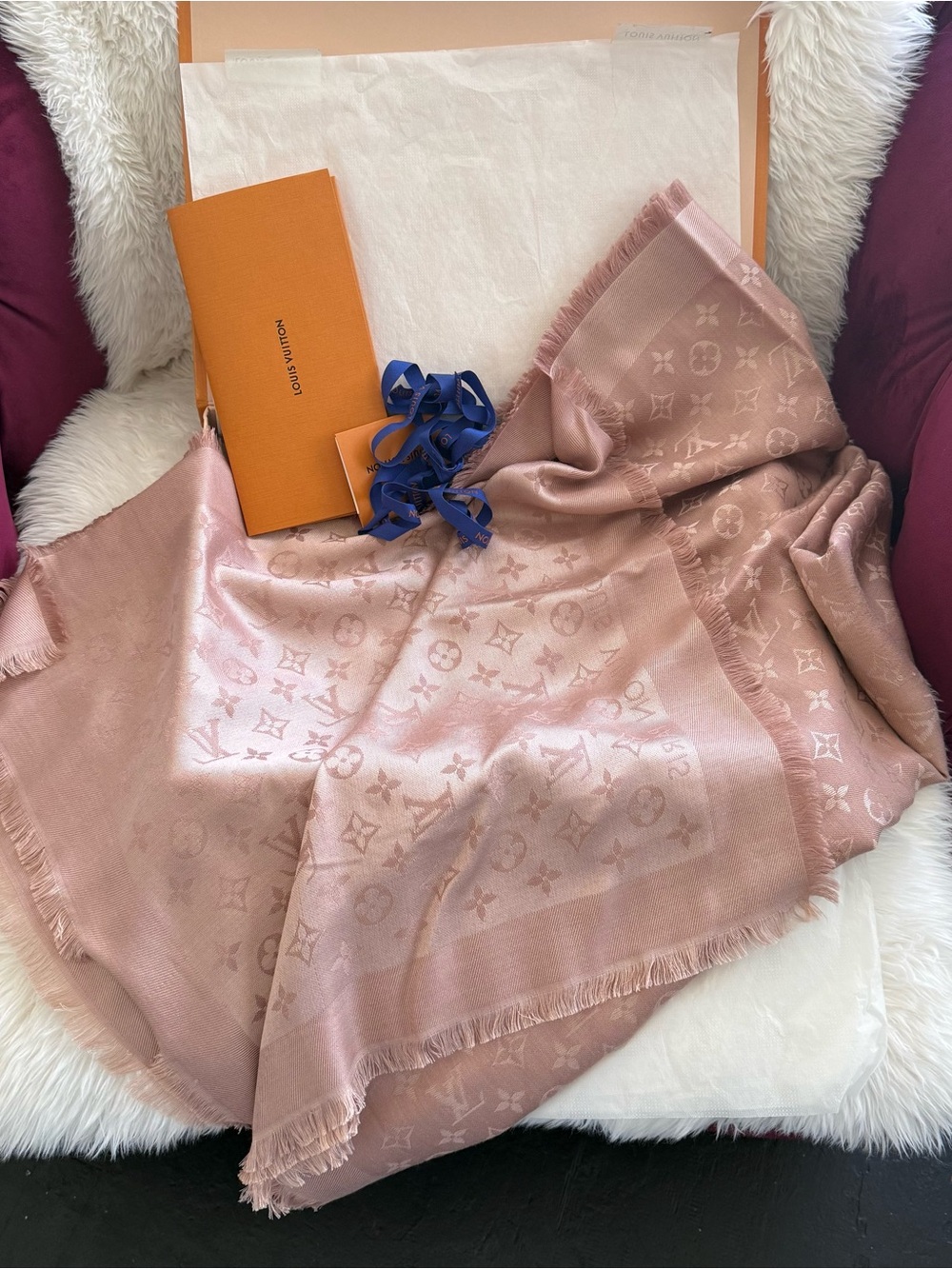 Louis Vuitton Monogram Classic Shawl